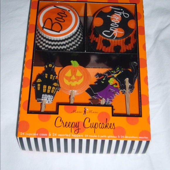 SALE ππ»πCreepy Cupcakes Cupcake Kit